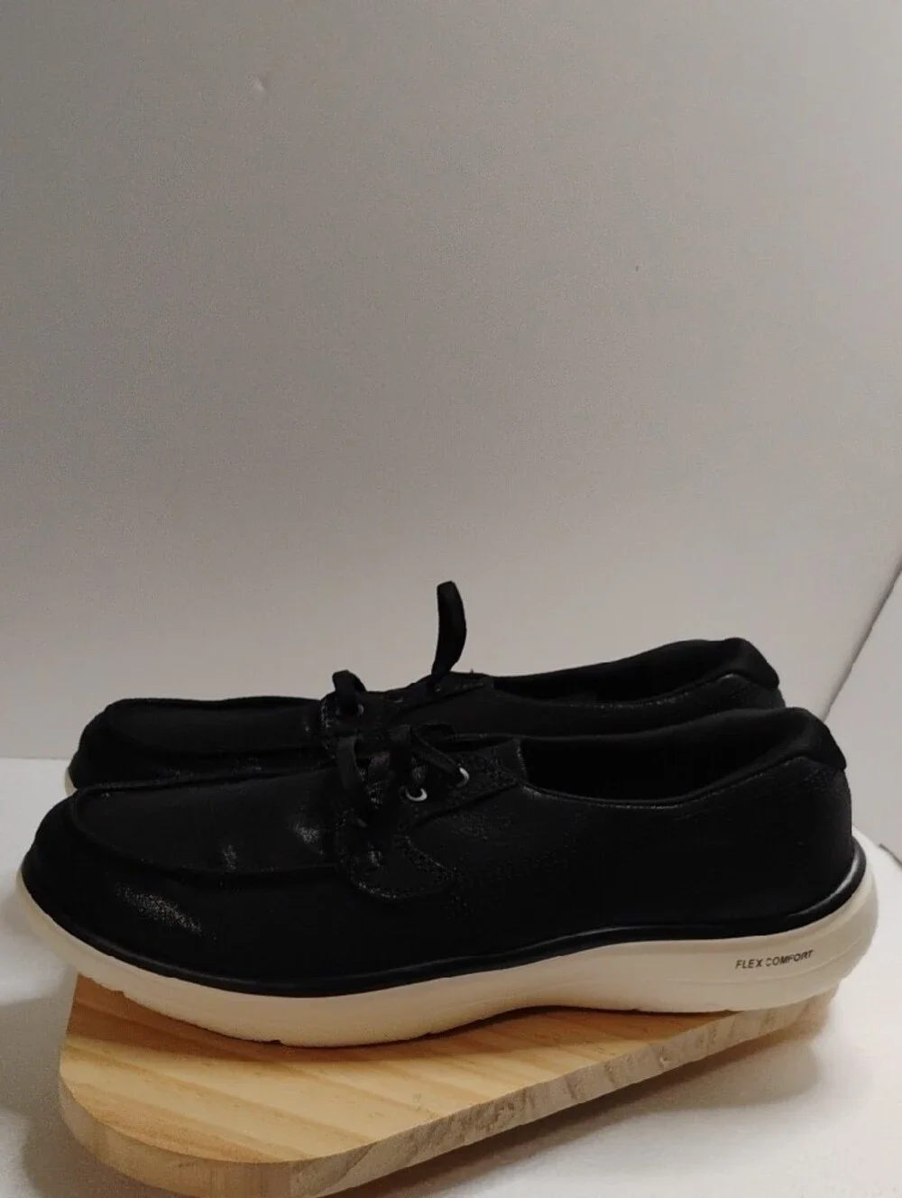 Skechers Men’s Black Boat Shoes with Lace-Up Design